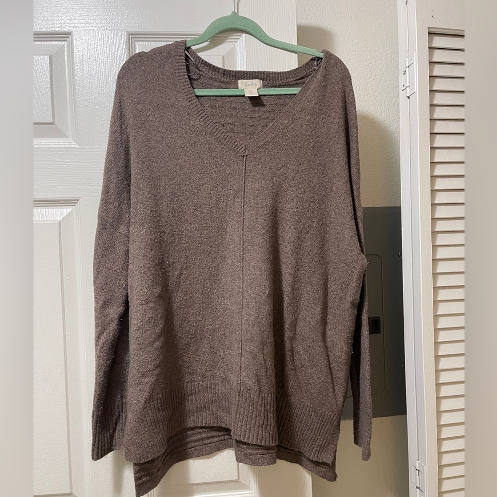 Kaisley Women's Brown V-Neck Sweater L